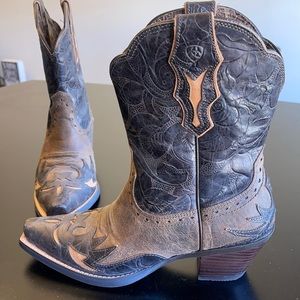 Ariat Cowboy (woman) Boots